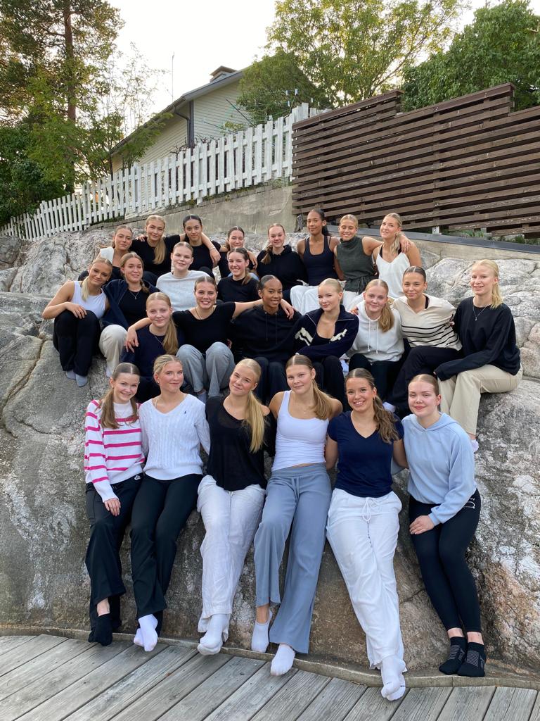 Menestytäänkö yhdessä? Menestytäänkö yhdessä?